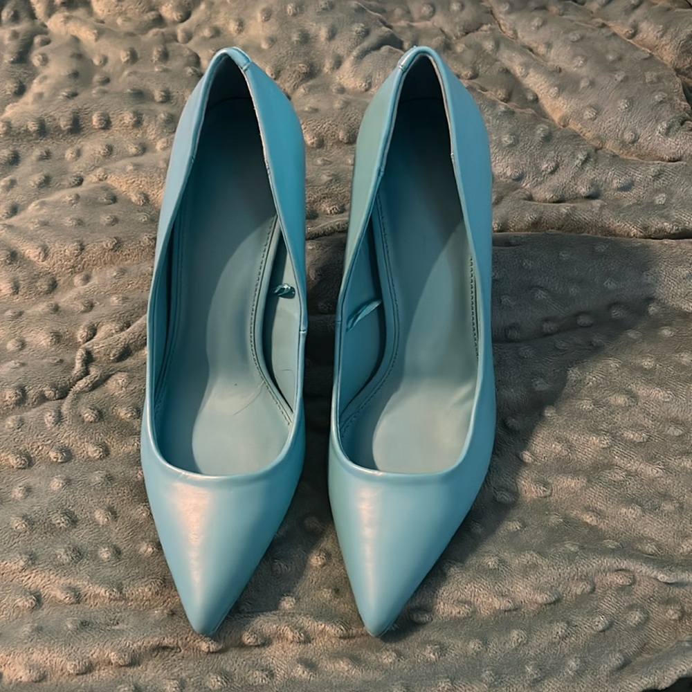 NWOT Express pointy toe heels size 9